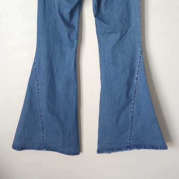 O2 Denim | High Rise Big Flare Jeans - Picture 10 of 11